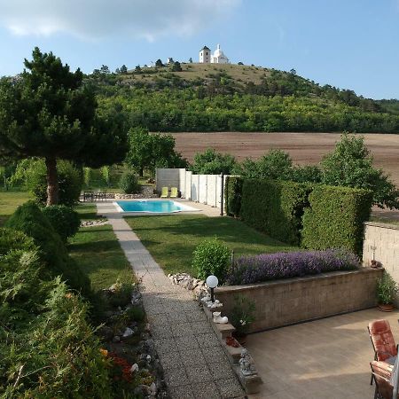 Pod Svatym Kopeckem Apartment Mikulov Bagian luar foto