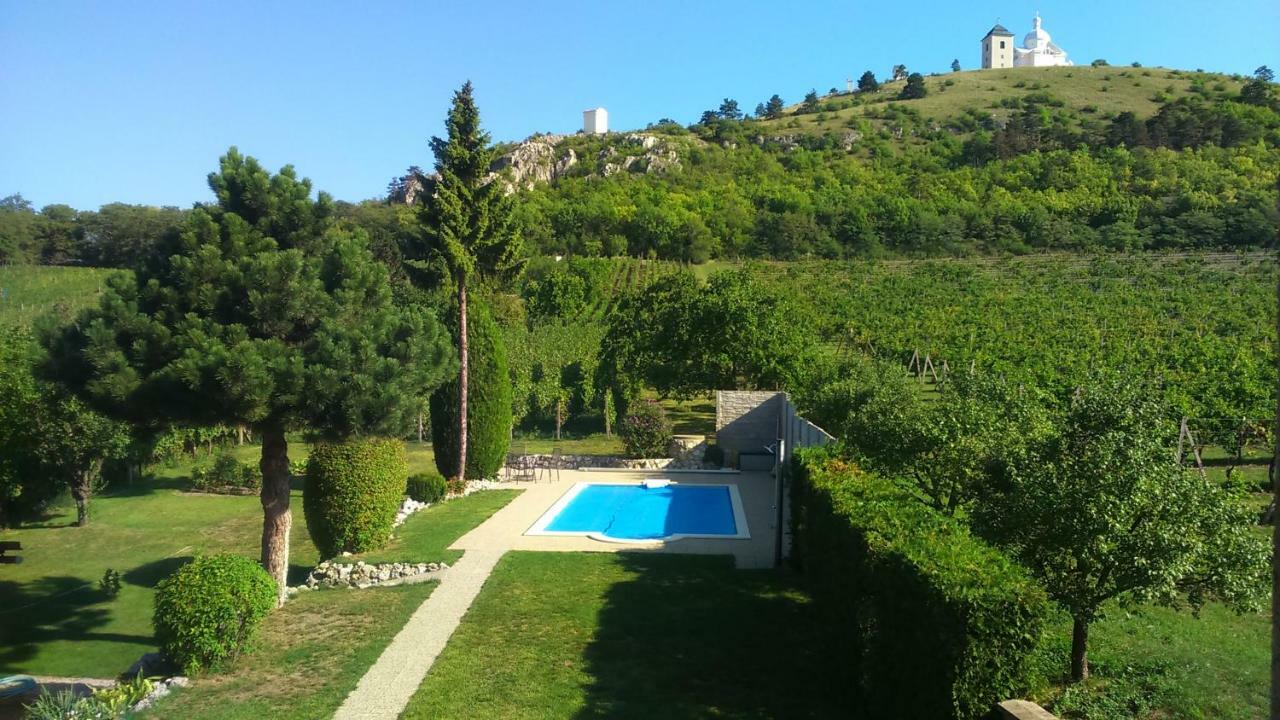 Pod Svatym Kopeckem Apartment Mikulov Bagian luar foto